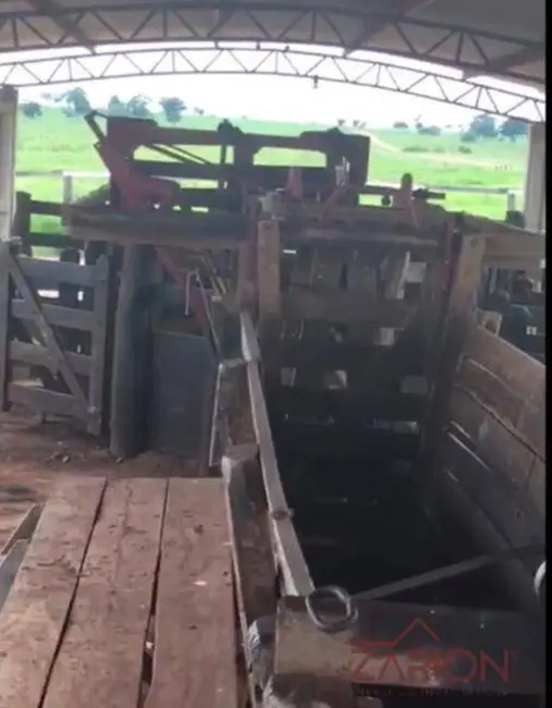 Foto 6 de Fazenda / Haras à venda, 400m2 em Itaruma - GO
