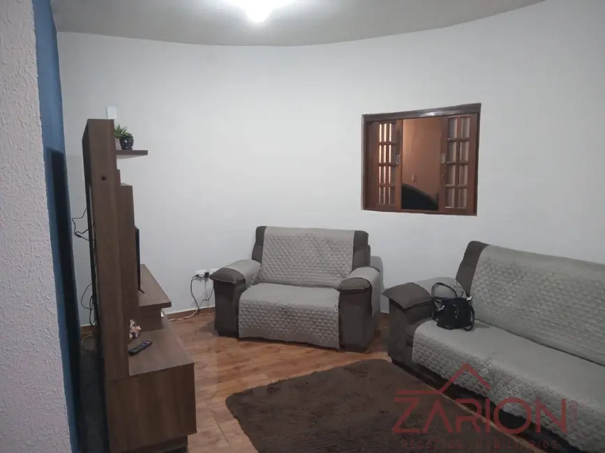 Foto 1 de Casa com 2 quartos à venda, 120m2 em Cecap, Taubate - SP