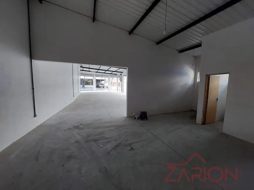 Foto 5 de Sala Comercial para alugar, 235m2 em Centro, Taubate - SP