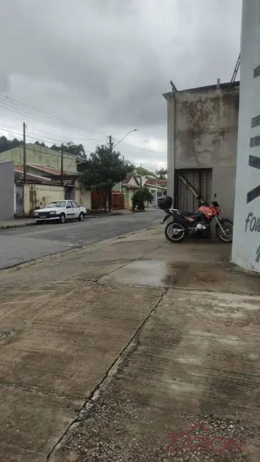 Foto 3 de Casa para alugar, 200m2 em Vila São Geraldo, Taubate - SP