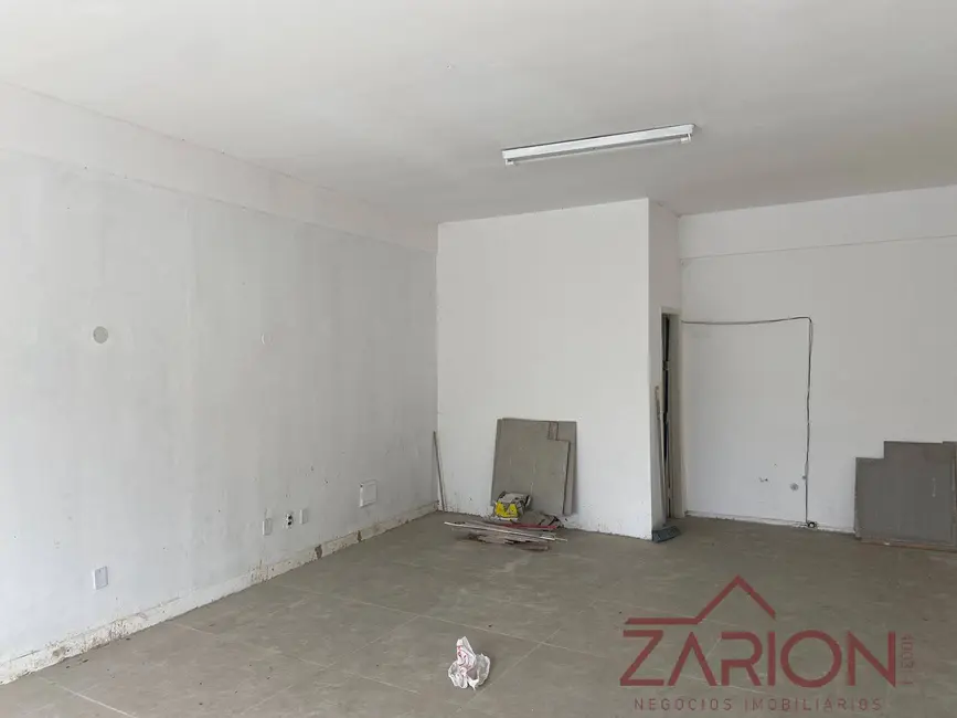 Foto 3 de Sala Comercial para alugar, 52m2 em Centro, Taubate - SP