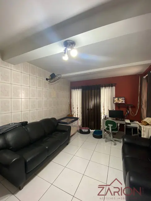 Foto 6 de Casa com 2 quartos à venda, 260m2 em Parque Paduan, Taubate - SP