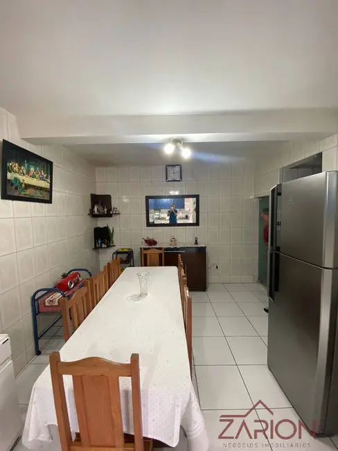 Foto 3 de Casa com 2 quartos à venda, 260m2 em Parque Paduan, Taubate - SP