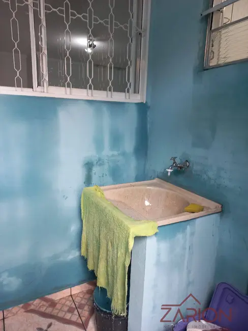 Foto 4 de Casa com 1 quarto para alugar, 80m2 em Residencial e Comercial Cidade Jardim, Pindamonhangaba - SP