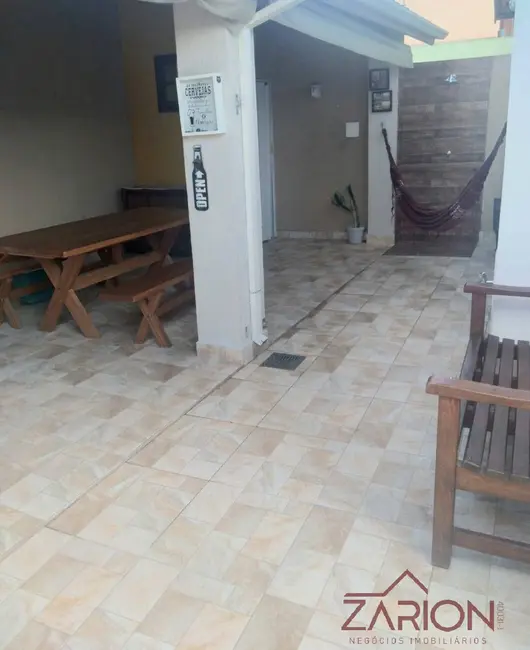 Foto 4 de Casa com 3 quartos à venda, 170m2 em Vila São José, Taubate - SP