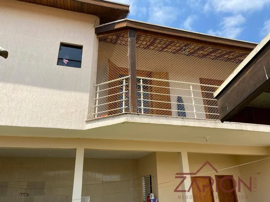 Foto 1 de Casa com 3 quartos à venda, 300m2 em Campos Elíseos, Taubate - SP