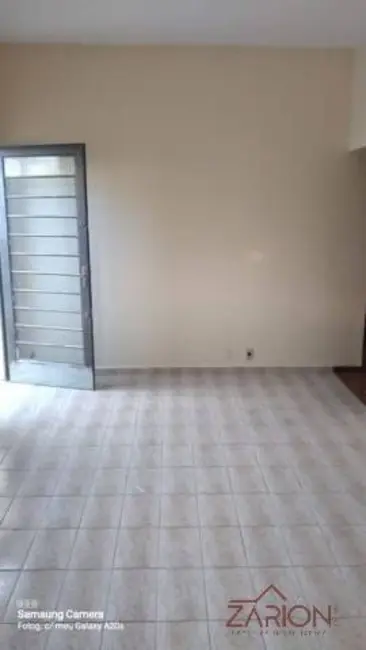 Casa com 3 quartos para alugar, 170m2 em Areão, Taubate - SP - imagem 6 Foto 6 de Casa com 3 quartos para alugar, 170m2 em Areão, Taubate - SP