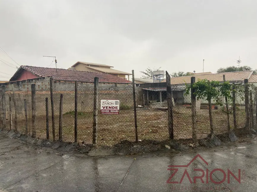Foto 1 de Terreno / Lote à venda, 362m2 em Parque Piratininga, Taubate - SP