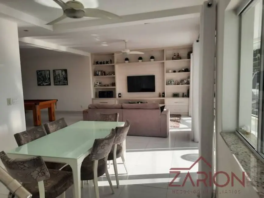 Casa com 3 quartos para alugar, 340m2 em Centro, Tremembe - SP - imagem 8 Foto 8 de Casa com 3 quartos para alugar, 340m2 em Centro, Tremembe - SP