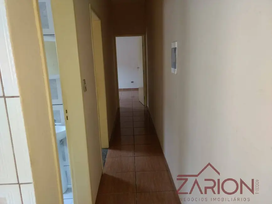 Foto 2 de Casa com 2 quartos à venda, 100m2 em Taubate - SP