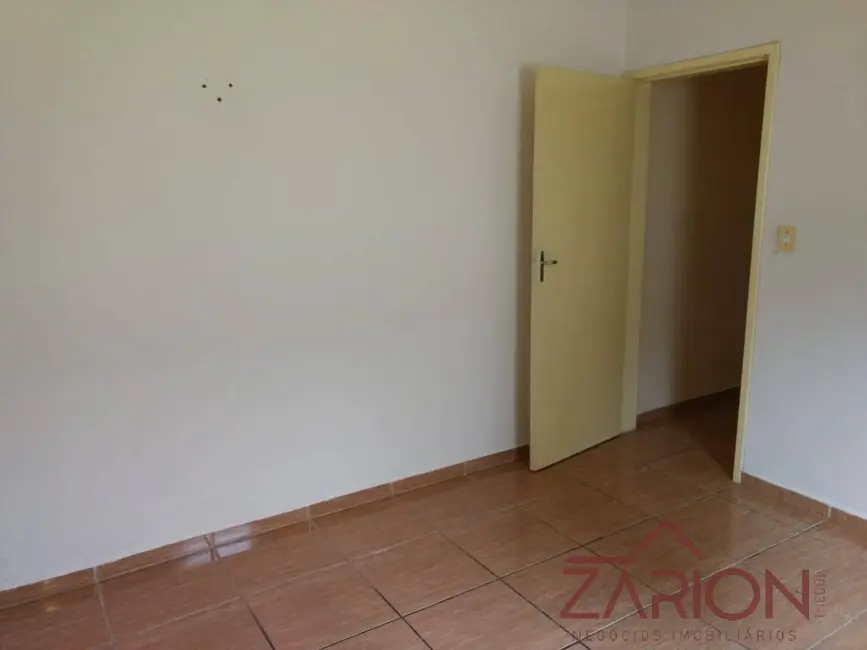 Foto 6 de Casa com 2 quartos à venda, 100m2 em Taubate - SP