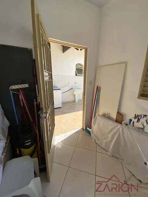 Foto 8 de Casa com 5 quartos à venda, 189m2 em Tremembe - SP