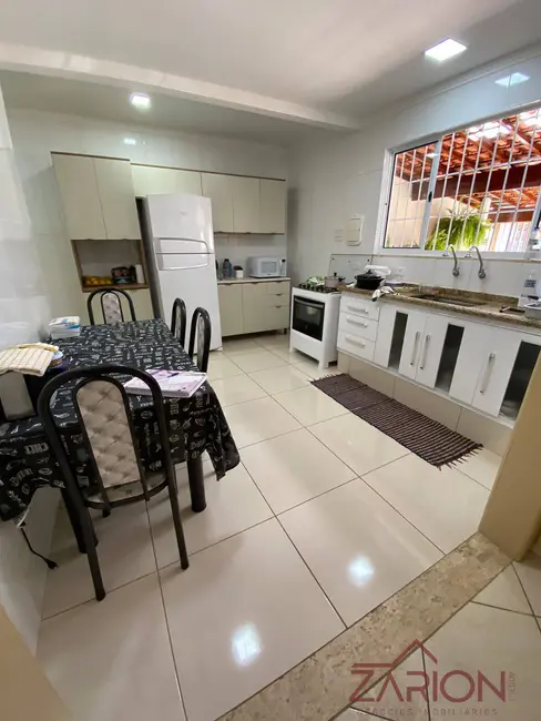 Foto 6 de Casa com 5 quartos à venda, 189m2 em Tremembe - SP