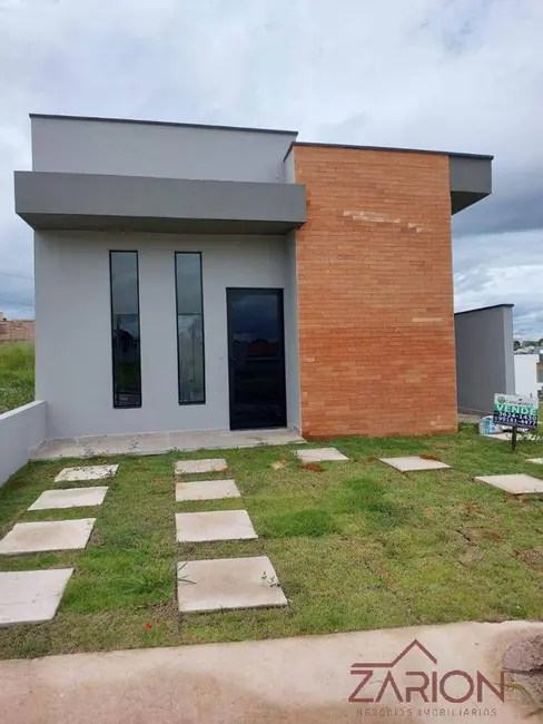 Foto 1 de Casa com 2 quartos à venda, 64m2 em Granjas Santa Terezinha, Taubate - SP