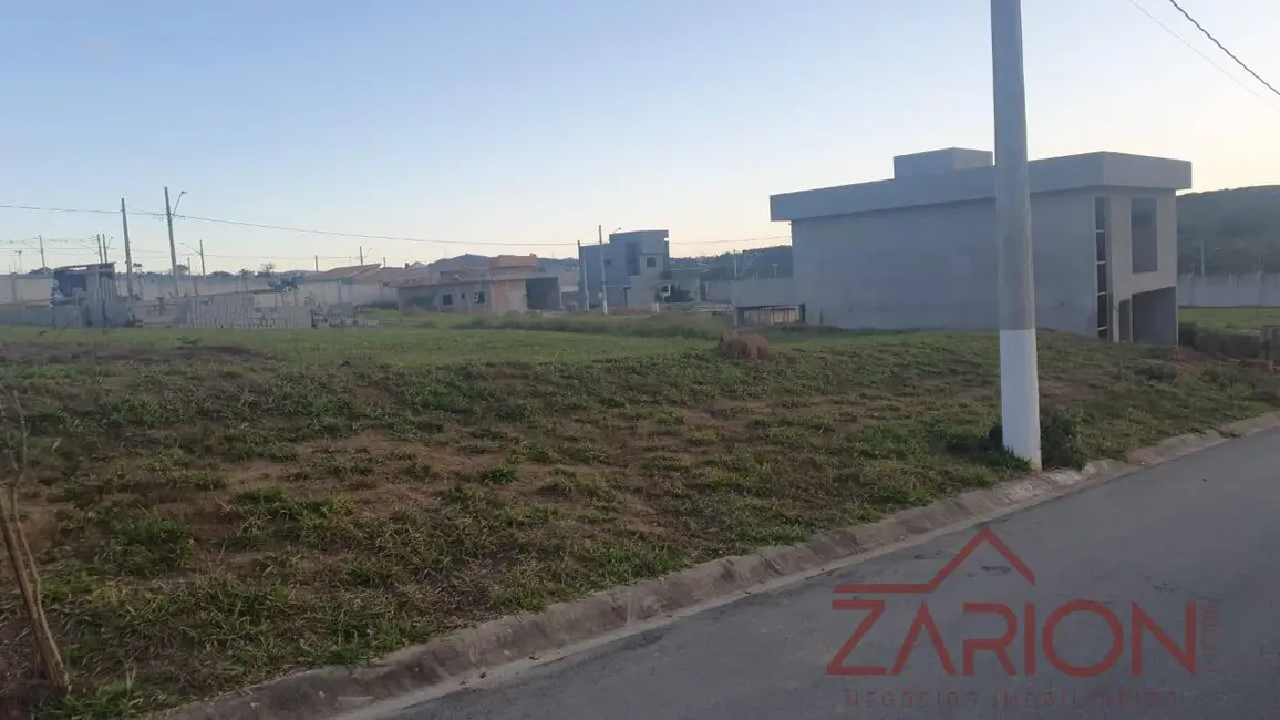 Foto 1 de Terreno / Lote à venda, 250m2 em Itapecirica, Taubate - SP