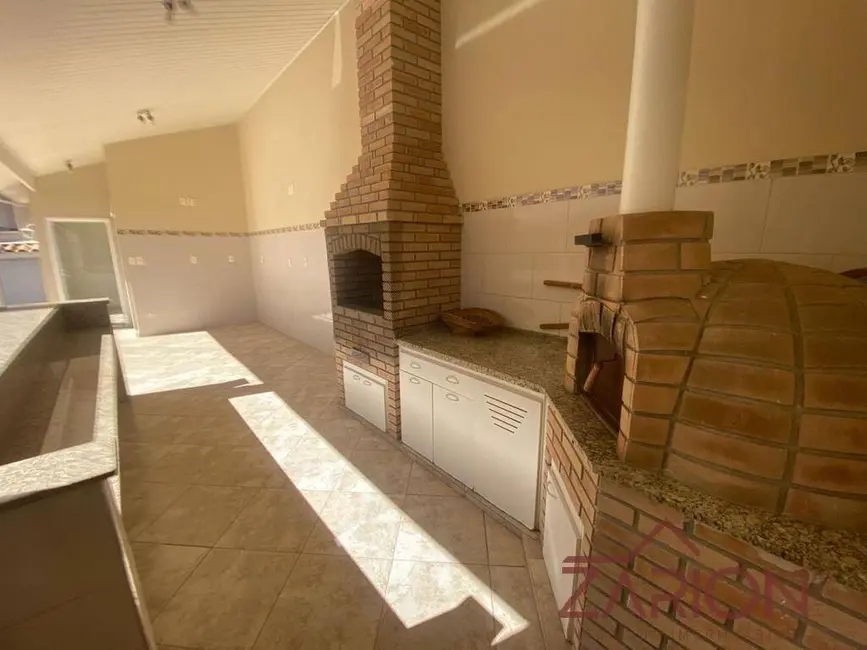 Foto 5 de Casa com 2 quartos à venda, 249m2 em Jardim das Nações, Taubate - SP