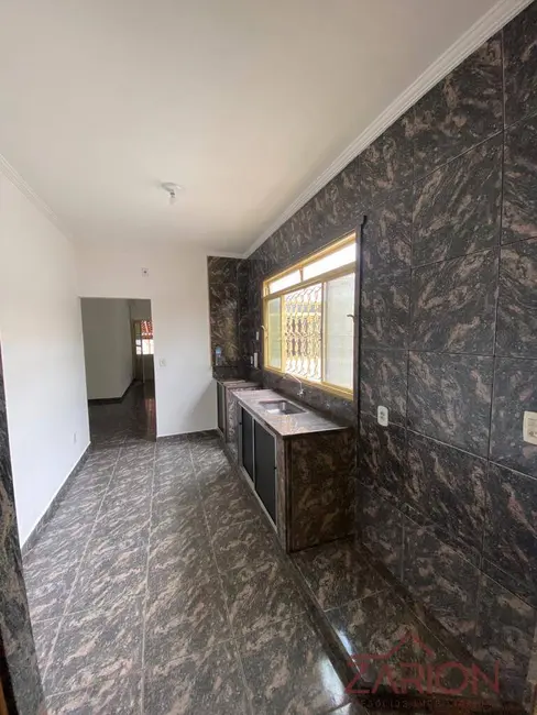 Foto 2 de Casa com 2 quartos para alugar, 75m2 em Residencial Novo Horizonte, Taubate - SP