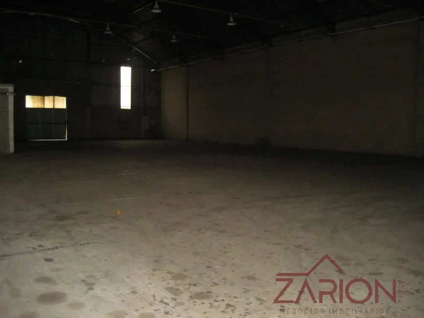 Armazém / Galpão à venda e para alugar, 5150m2 em Centro, Pindamonhangaba - SP - imagem 4 Foto 4 de Armazém / Galpão à venda e para alugar, 5150m2 em Centro, Pindamonhangaba - SP