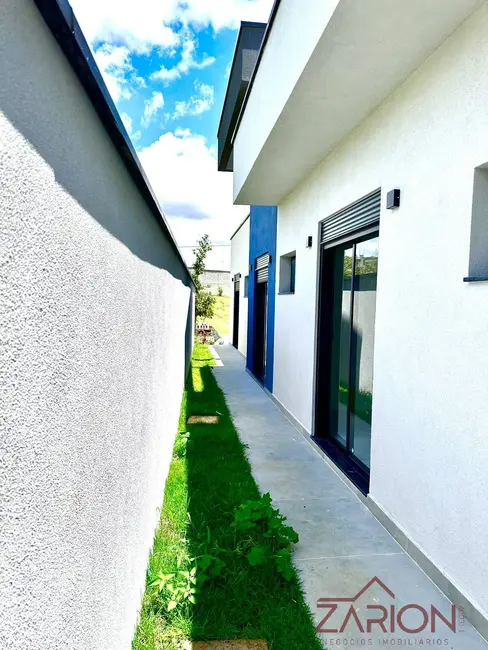 Foto 4 de Casa com 3 quartos à venda, 300m2 em Taubate - SP