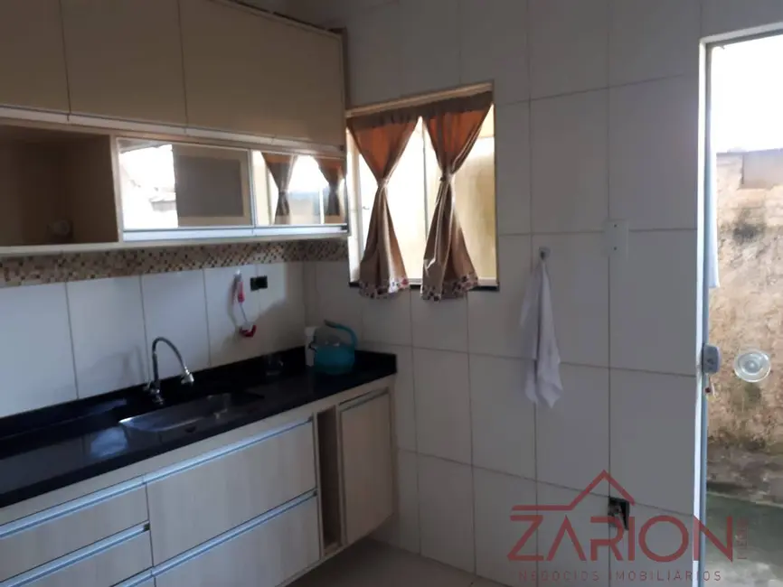 Foto 4 de Casa com 2 quartos à venda, 60m2 em Parque São Luís, Taubate - SP