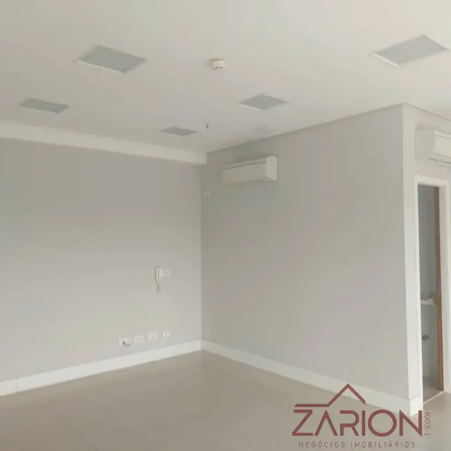 Foto 3 de Sala Comercial para alugar, 40m2 em Loteamento Residencial e Comercial Bosque Flamboyant, Taubate - SP