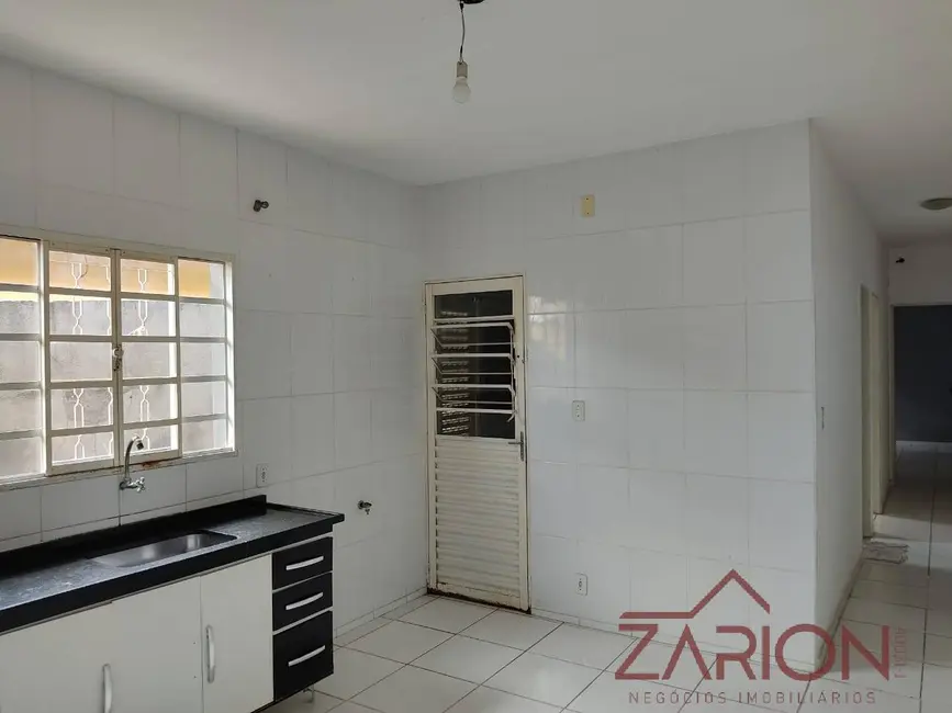 Foto 3 de Casa com 2 quartos à venda, 70m2 em Jardim Sandra Maria, Taubate - SP