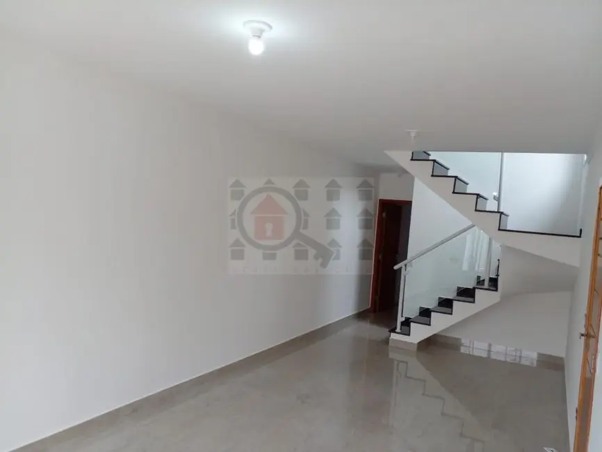 Sobrado com 3 quartos à venda em Parada Inglesa, São Paulo - SP - imagem 4 Foto 4 de Sobrado com 3 quartos à venda em Parada Inglesa, São Paulo - SP