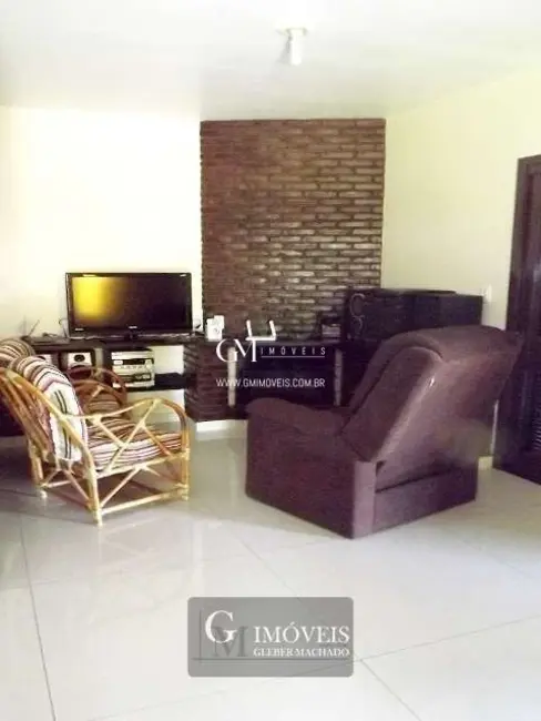 Casa com 4 quartos à venda, 260m2 em Torres - RS - imagem 7 Foto 7 de Casa com 4 quartos à venda, 260m2 em Torres - RS