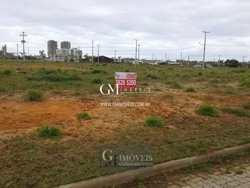 Foto 1 de Terreno / Lote à venda, 342m2 em Torres - RS