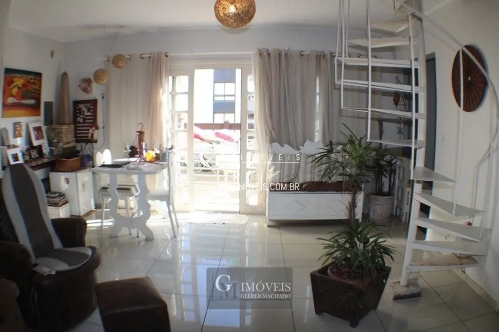 Foto 9 de Cobertura com 4 quartos à venda, 240m2 em Torres - RS