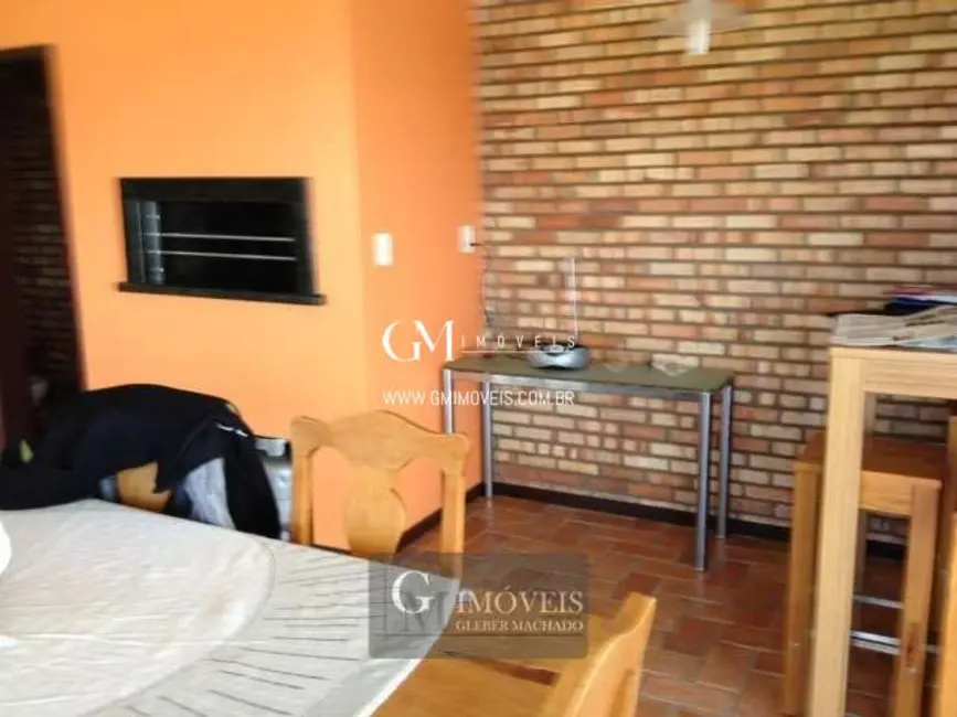 Casa com 5 quartos à venda, 270m2 em Torres - RS - imagem 3 Foto 3 de Casa com 5 quartos à venda, 270m2 em Torres - RS