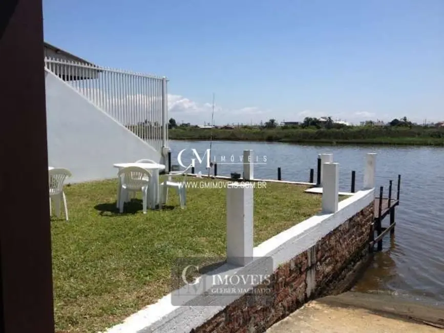 Casa com 5 quartos à venda, 270m2 em Torres - RS - imagem 9 Foto 9 de Casa com 5 quartos à venda, 270m2 em Torres - RS