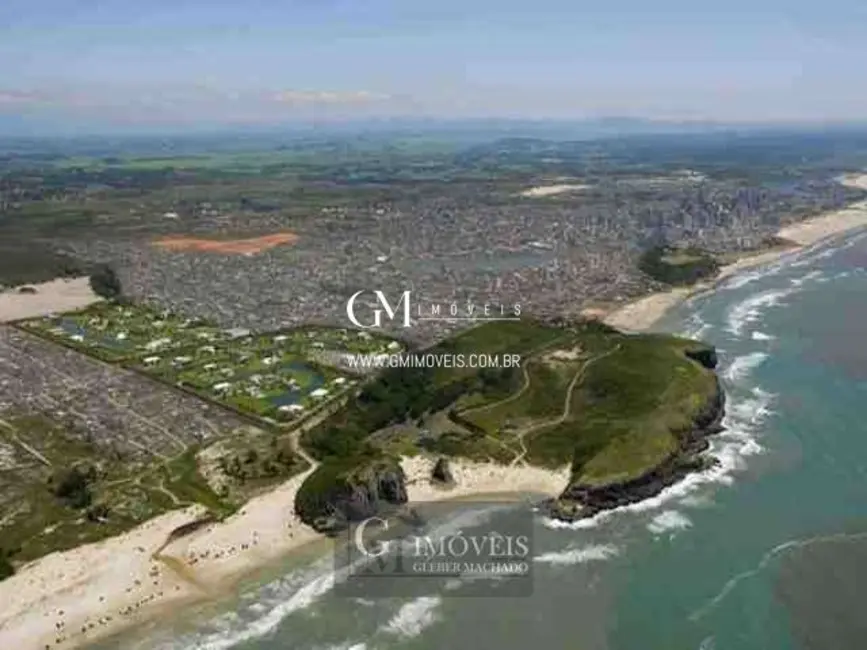 Foto 1 de Terreno / Lote à venda, 450m2 em Torres - RS