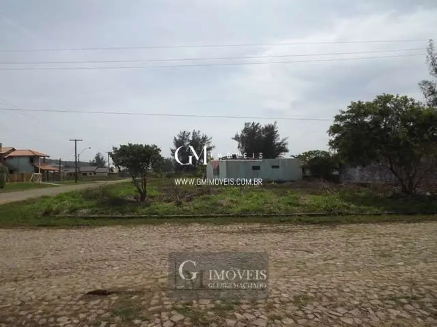 Foto 1 de Terreno / Lote à venda, 720m2 em Torres - RS