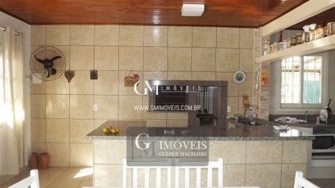 Foto 9 de Chácara com 2 quartos à venda, 120m2 em Torres - RS