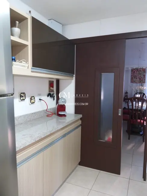 Foto 2 de Casa com 5 quartos à venda, 252m2 em Torres - RS