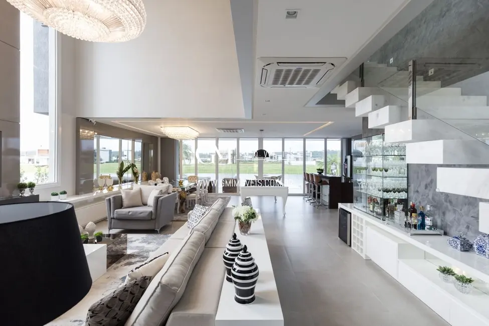 Casa com 4 quartos à venda, 331m2 em Torres - RS - imagem 3 Foto 3 de Casa com 4 quartos à venda, 331m2 em Torres - RS