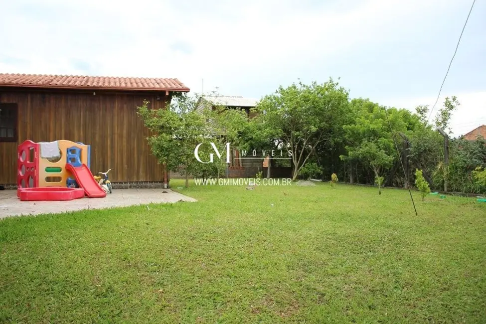 Casa com 4 quartos à venda, 200m2 em Torres - RS - imagem 6 Foto 6 de Casa com 4 quartos à venda, 200m2 em Torres - RS