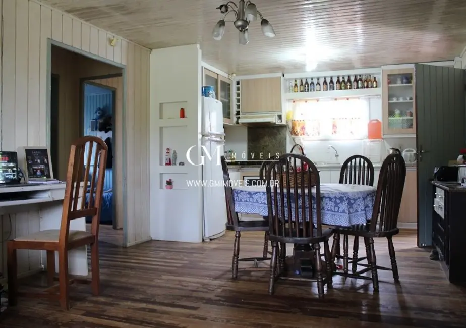 Casa com 4 quartos à venda, 200m2 em Torres - RS - imagem 8 Foto 8 de Casa com 4 quartos à venda, 200m2 em Torres - RS