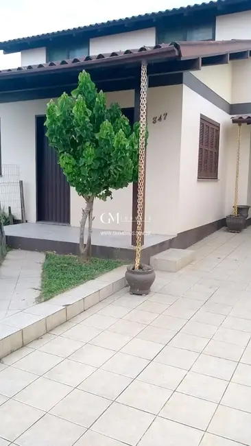 Casa com 3 quartos à venda, 143m2 em Torres - RS - imagem 4 Foto 4 de Casa com 3 quartos à venda, 143m2 em Torres - RS