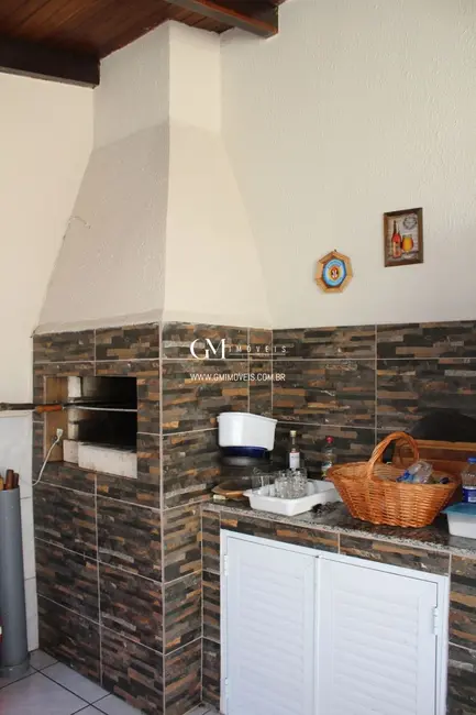 Casa com 4 quartos à venda, 190m2 em Torres - RS - imagem 9 Foto 9 de Casa com 4 quartos à venda, 190m2 em Torres - RS