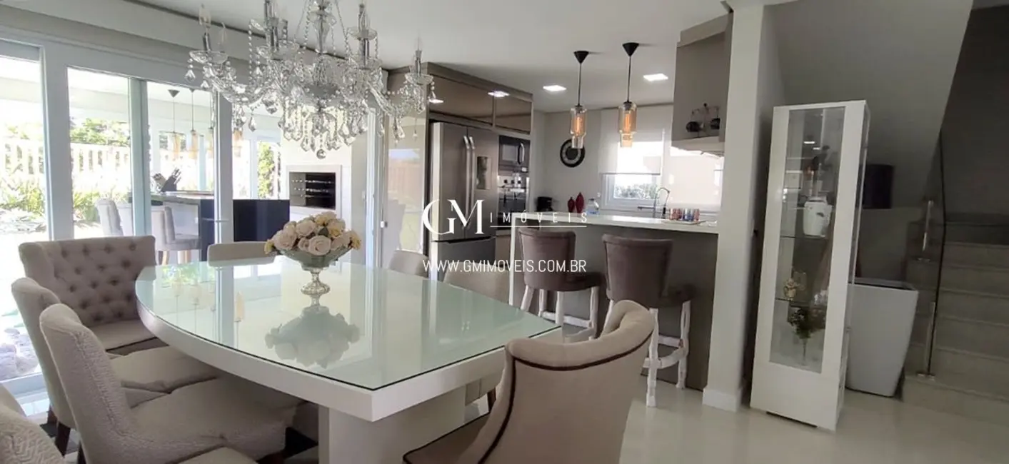 Casa de Condomínio com 4 quartos à venda, 369m2 em Torres - RS - imagem 7 Foto 7 de Casa de Condomínio com 4 quartos à venda, 369m2 em Torres - RS