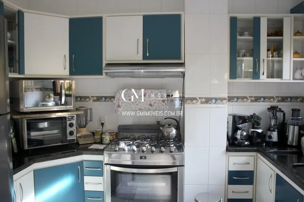 Casa com 5 quartos à venda, 300m2 em Torres - RS - imagem 7 Foto 7 de Casa com 5 quartos à venda, 300m2 em Torres - RS