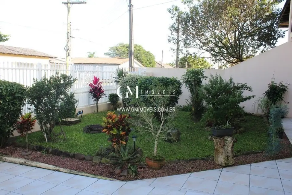 Casa com 5 quartos à venda, 300m2 em Torres - RS - imagem 3 Foto 3 de Casa com 5 quartos à venda, 300m2 em Torres - RS