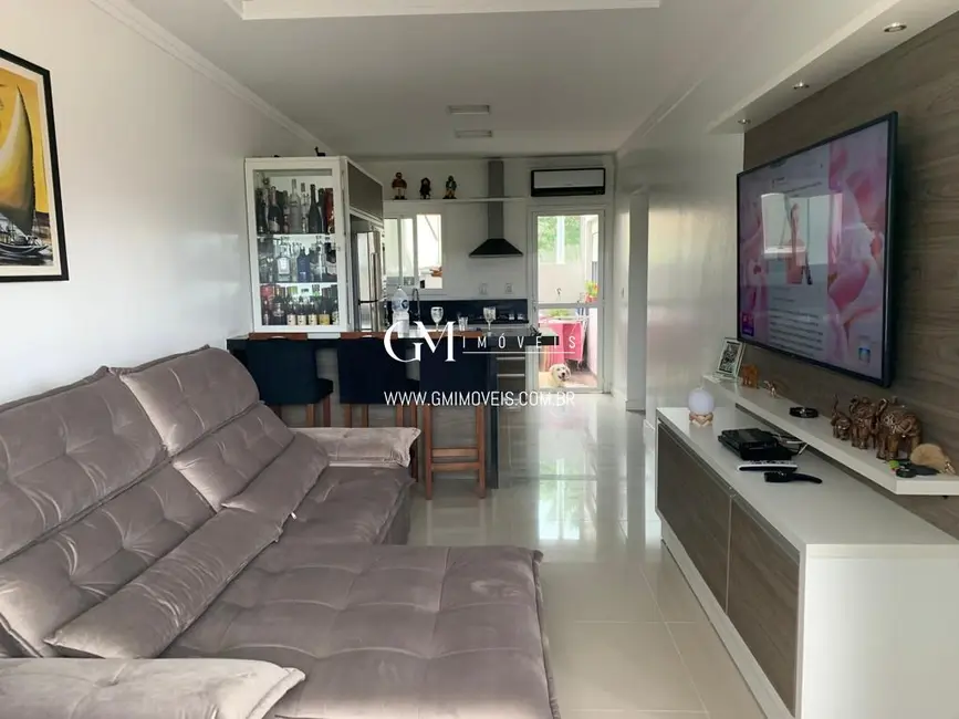 Casa com 2 quartos à venda, 65m2 em Torres - RS - imagem 1 Foto 1 de Casa com 2 quartos à venda, 65m2 em Torres - RS