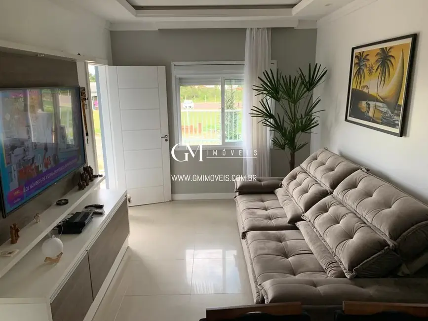 Casa com 2 quartos à venda, 65m2 em Torres - RS - imagem 2 Foto 2 de Casa com 2 quartos à venda, 65m2 em Torres - RS