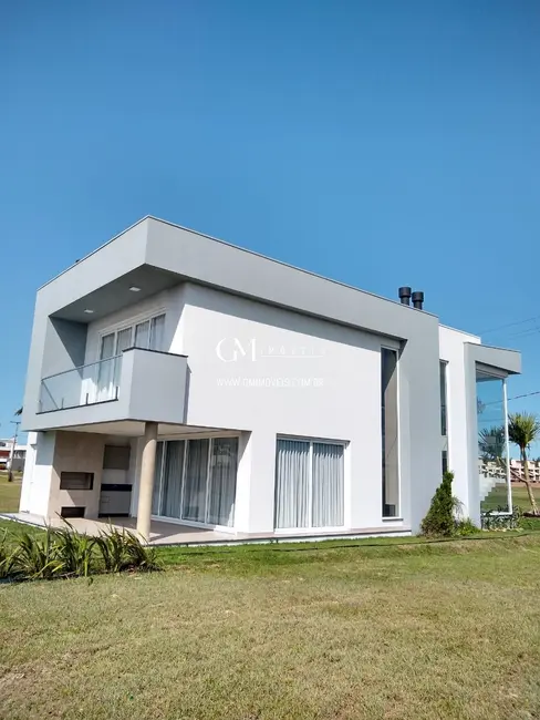 Casa de Condomínio com 4 quartos à venda, 344m2 em Torres - RS - imagem 3 Foto 3 de Casa de Condomínio com 4 quartos à venda, 344m2 em Torres - RS