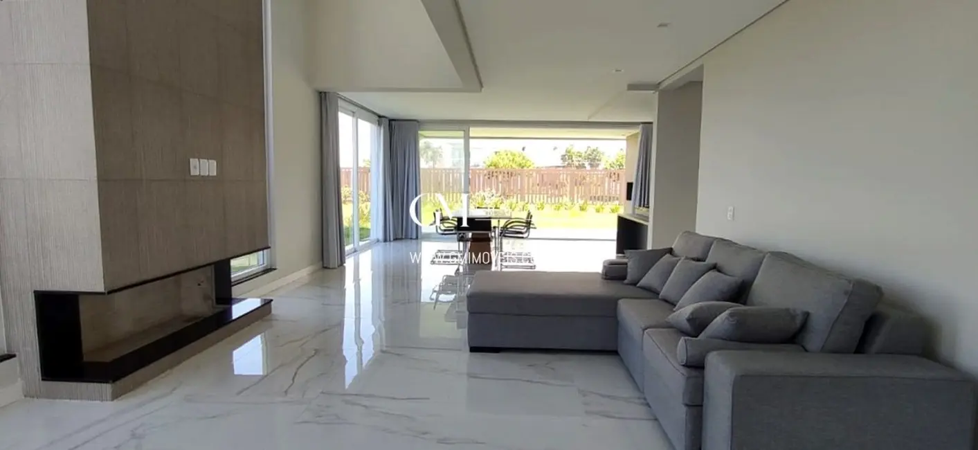 Casa de Condomínio com 4 quartos à venda, 344m2 em Torres - RS - imagem 7 Foto 7 de Casa de Condomínio com 4 quartos à venda, 344m2 em Torres - RS