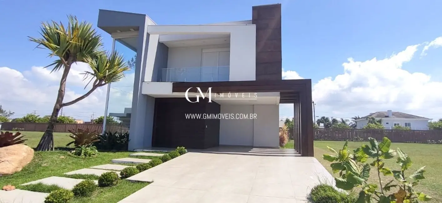 Foto 2 de Casa de Condomínio com 4 quartos à venda, 344m2 em Torres - RS