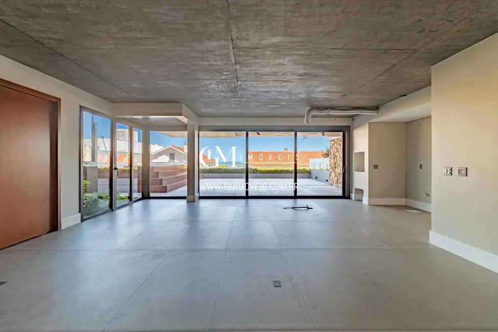 Apartamento com 3 quartos à venda, 328m2 em Torres - RS - imagem 4 Foto 4 de Apartamento com 3 quartos à venda, 328m2 em Torres - RS